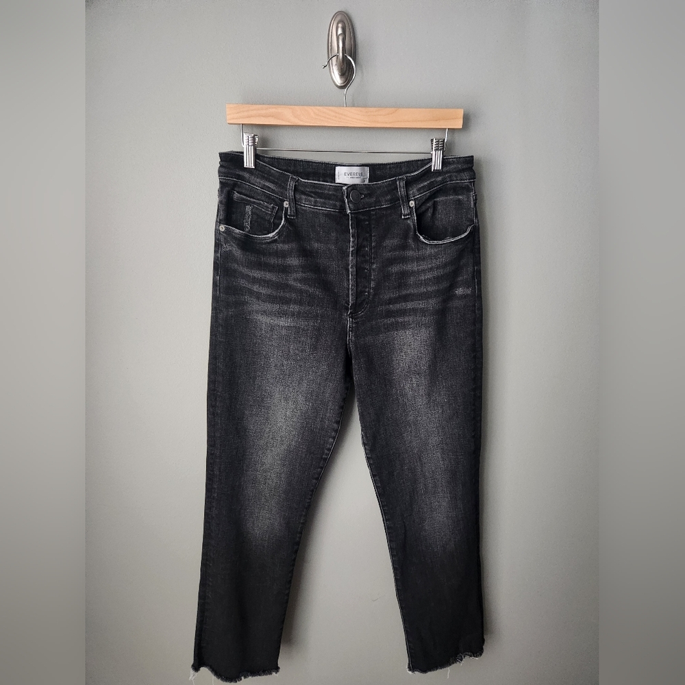 Evereve The Ever Straight Jeans Black Raw Hem Size 31